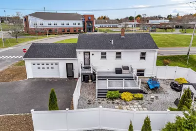 19 Broadway, Rockland, ME 04841 - Photo 4