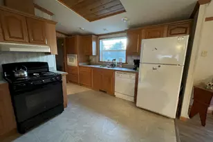 33 John St, Madison, ME 04950 - Photo 18