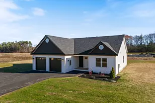 17 Johnson Farm Rd, Buxton, ME 04093 - Photo 1