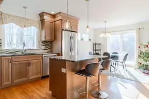 72 Stewart Dr, Scarborough, ME 04074 - Photo 4