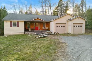67 Sunflower Ln, Sidney, ME 04330 - Photo 2