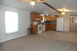 17 Maple St, Vassalboro, ME 04989 - Photo 4