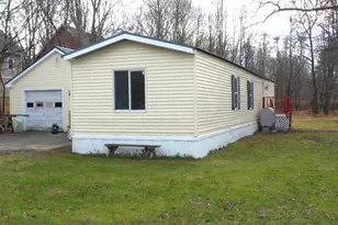 17 Maple St, Vassalboro, ME 04989 - Photo 1