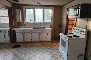 7 Beacon St, Livermore Falls, ME 04254 - Photo 8