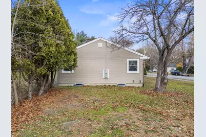 10 Penley Street, Augusta, ME 04330 - Photo 12