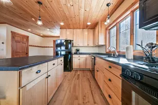 39 Adams Wulff Ln, Sandy River Plt, ME 04970 - Photo 10