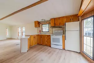 17 Tufton St, Brunswick, ME 04011 - Photo 2