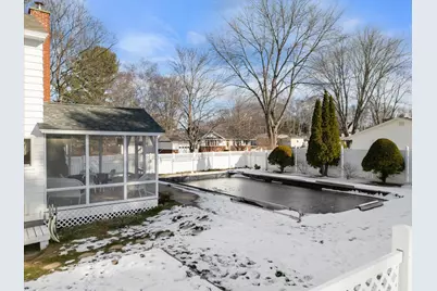 54 Rhode Island Avenue, Millinocket, ME 04462 - Photo 52