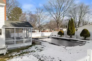 54 Rhode Island Ave, Millinocket, ME 04462 - Photo 52