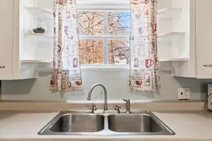 70 Spring St, Gardiner, ME 04345 - Photo 8