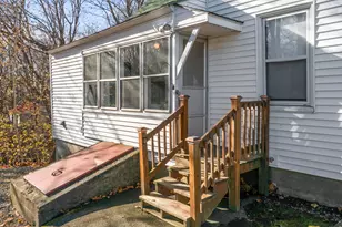 70 Spring St, Gardiner, ME 04345 - Photo 4