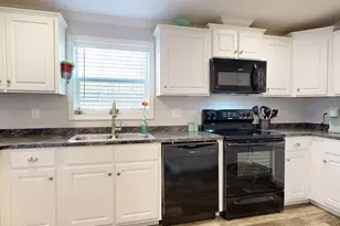 962 Main St, Monmouth, ME 04259 - Photo 8