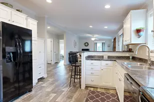 962 Main St, Monmouth, ME 04259 - Photo 6