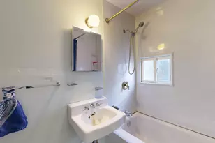 8 Howe St, Lewiston, ME 04240 - Photo 24