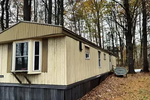 46 Squire Ct, Winthrop, ME 04364 - Photo 2