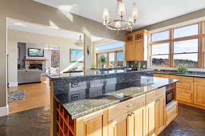 38 W. Main W Main Street #1, Vinalhaven, ME 04863 - Photo 12