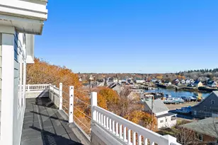 38 W Main W Main St, Vinalhaven, ME 04863 - Photo 1