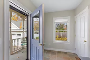 89 Summer St, Rockland, ME 04841 - Photo 4