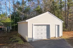 6 Commodore Dr, Sanford, ME 04073 - Photo 2