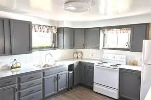 8 Western Ave, East Millinocket, ME 04430 - Photo 12