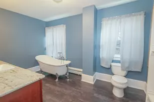 424 Penobscot St, Rumford, ME 04276 - Photo 10