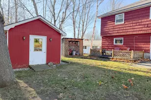102 Connecticut Ave, Millinocket, ME 04462 - Photo 6
