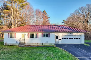 158 Pleasant St, Clinton, ME 04927 - Photo 6