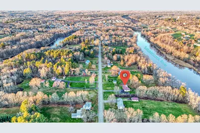 158 Pleasant Street, Clinton, ME 04927 - Photo 8