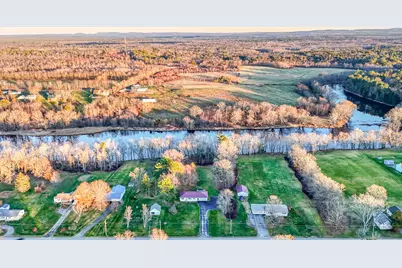 158 Pleasant Street, Clinton, ME 04927 - Photo 32