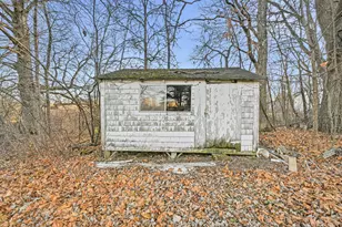 158 Pleasant St, Clinton, ME 04927 - Photo 58