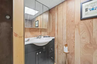 158 Pleasant Street, Clinton, ME 04927 - Photo 54