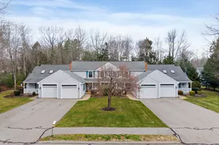 108 Hampton Glen Dr, Kennebunk, ME 04043 - Photo 2