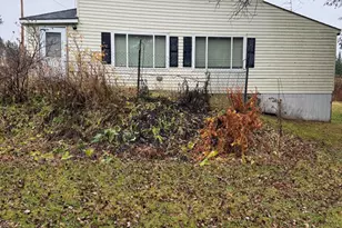 17 Lake St, Stockholm, ME 04783 - Photo 8