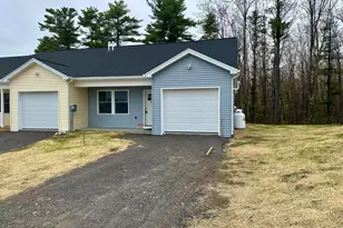 29 Village Cir, Augusta, ME 04330 - Photo 1
