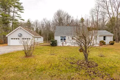 32 Grant Road, Freeport, ME 04032 - Photo 2