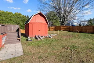 81 Hall Rd, Windham, ME 04062 - Photo 10