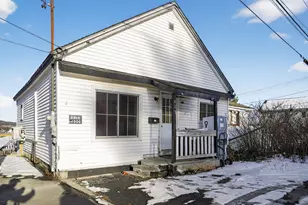 408 St Thomas St, Madawaska, ME 04756 - Photo 4