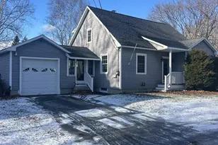8 Bemis St, Livermore Falls, ME 04254 - Photo 2