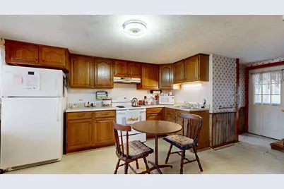 939 Sabattus Street, Lewiston, ME 04240 - Photo 4