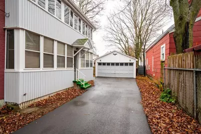 9 Willow Street, Auburn, ME 04210 - Photo 2