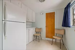 9 Willow St, Auburn, ME 04210 - Photo 32