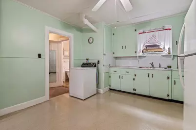 9 Willow Street, Auburn, ME 04210 - Photo 8