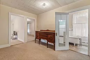 9 Willow St, Auburn, ME 04210 - Photo 12