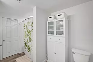 36 N Wiggin St, Greenville, ME 04441 - Photo 18