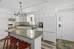 36 N Wiggin St, Greenville, ME 04441 - Photo 8
