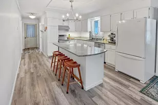 36 N Wiggin St, Greenville, ME 04441 - Photo 10