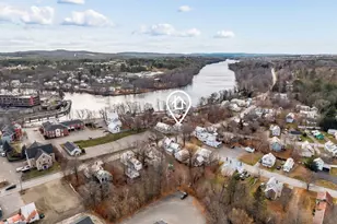 26 Pleasant St, Skowhegan, ME 04976 - Photo 12