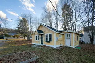 46 Elm St, Machias, ME 04654 - Photo 2