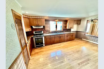 282 W River Road, Waterville, ME 04901 - Photo 8