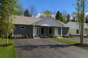 32 Lewis St, Greenville, ME 04441 - Photo 2